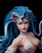 Felicia Statue