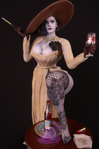 Lady Dimitrescu Figure