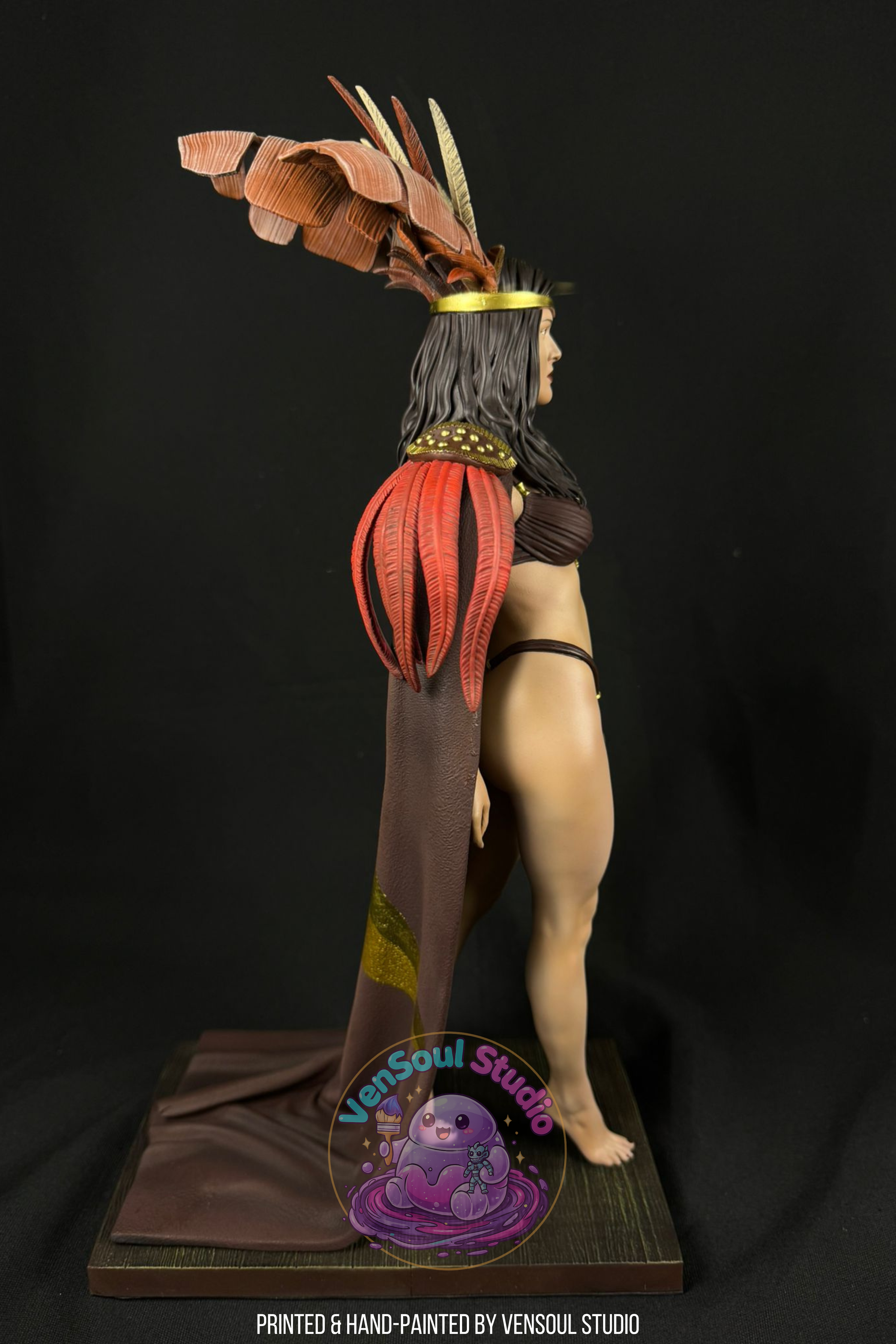 Vampire Queen Figure