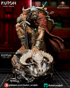 Draven King Statue