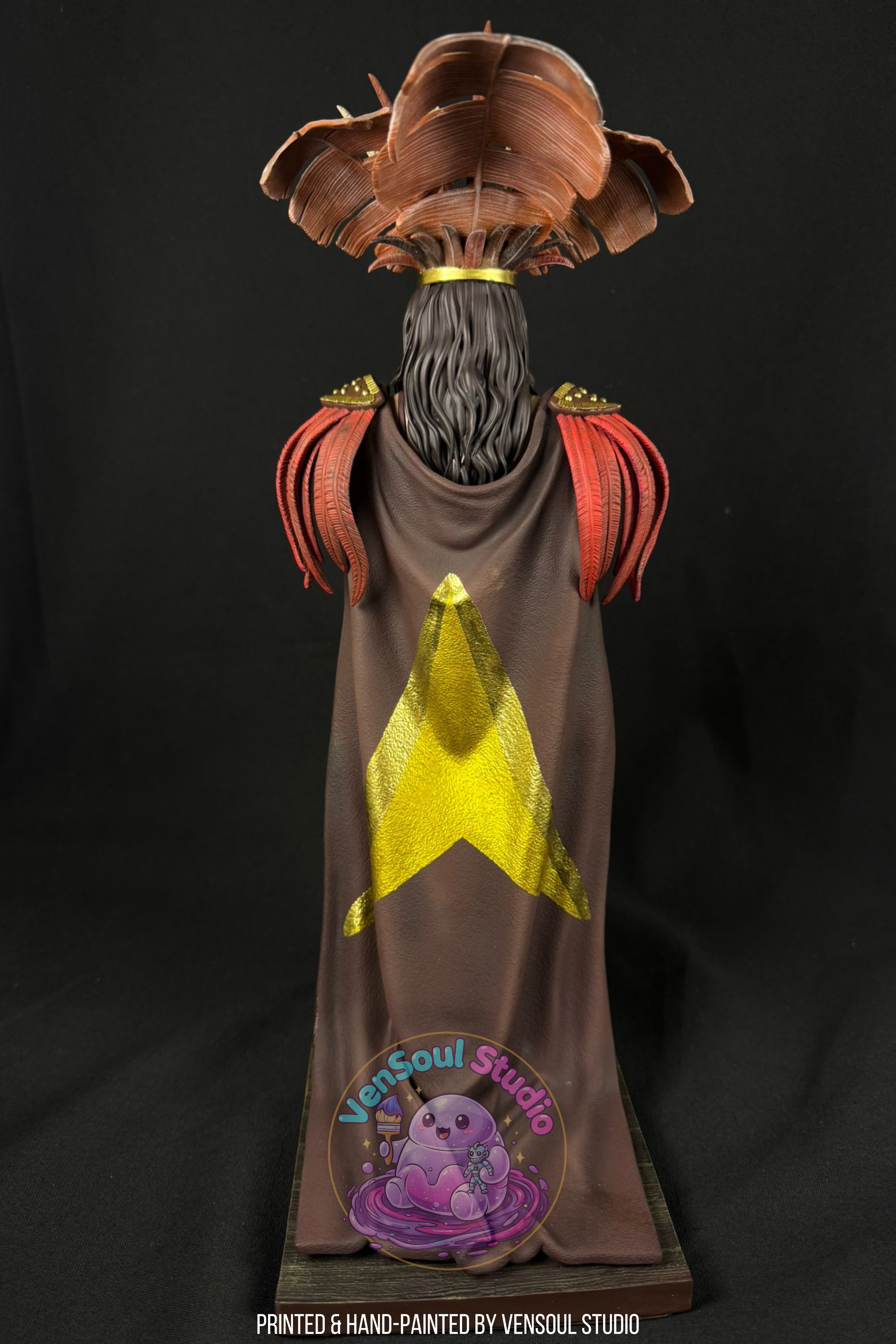 Vampire Queen Figure