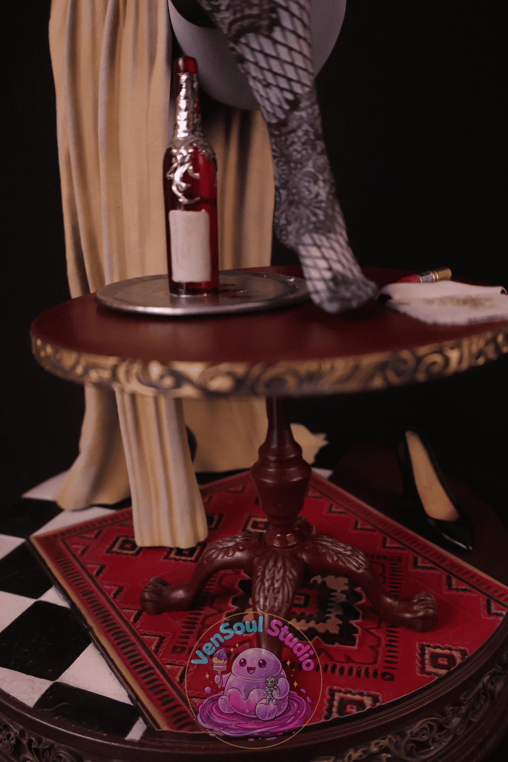 Lady Dimitrescu Figure
