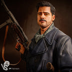 Aldo Raine Statue