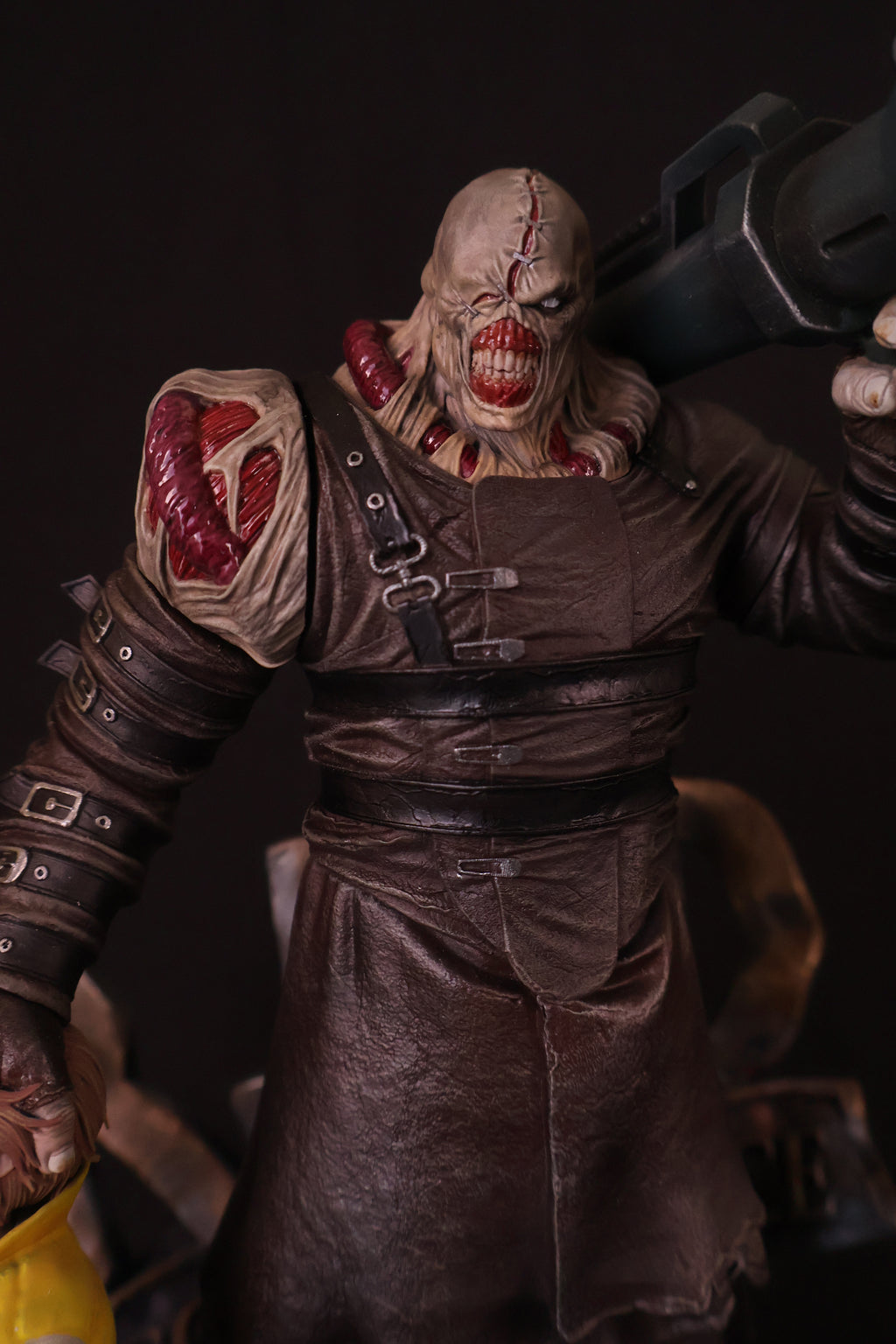 Mutated Tyrant Pursuer Statue