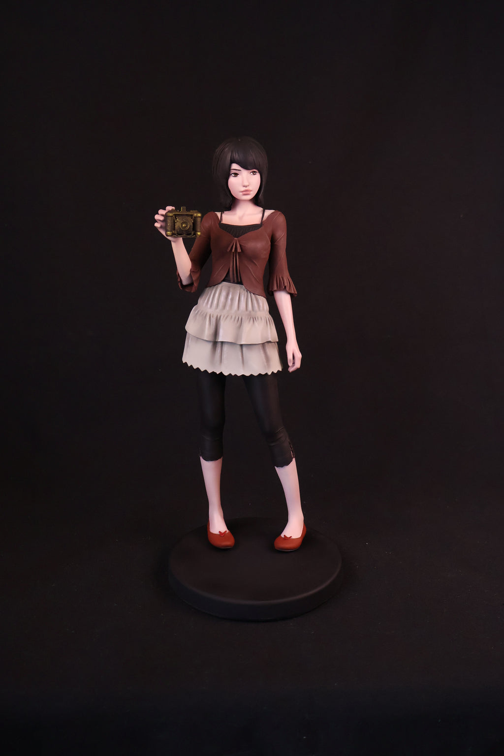 Spirit Camera Survivor Statue