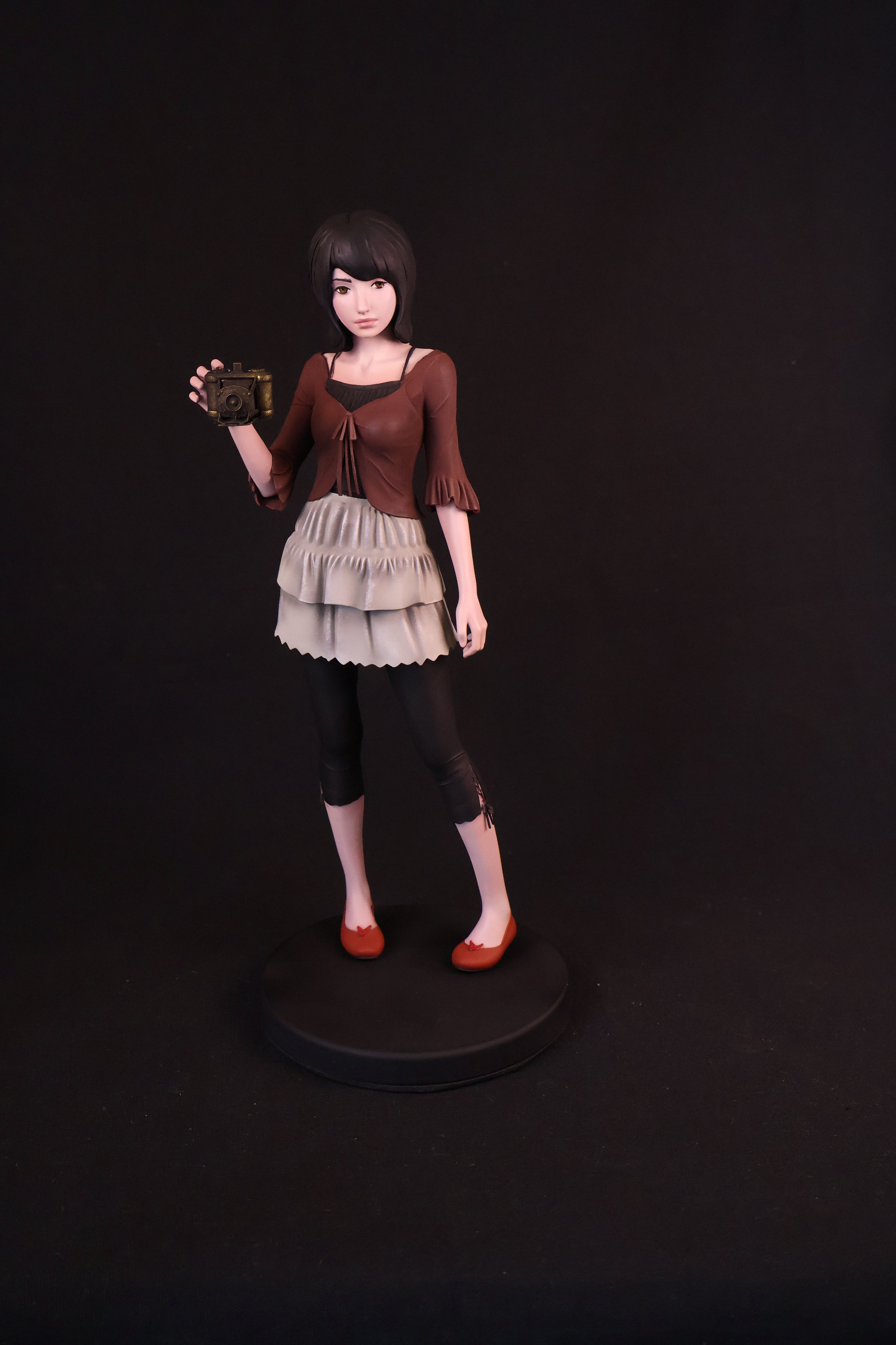 Spirit Camera Survivor Statue