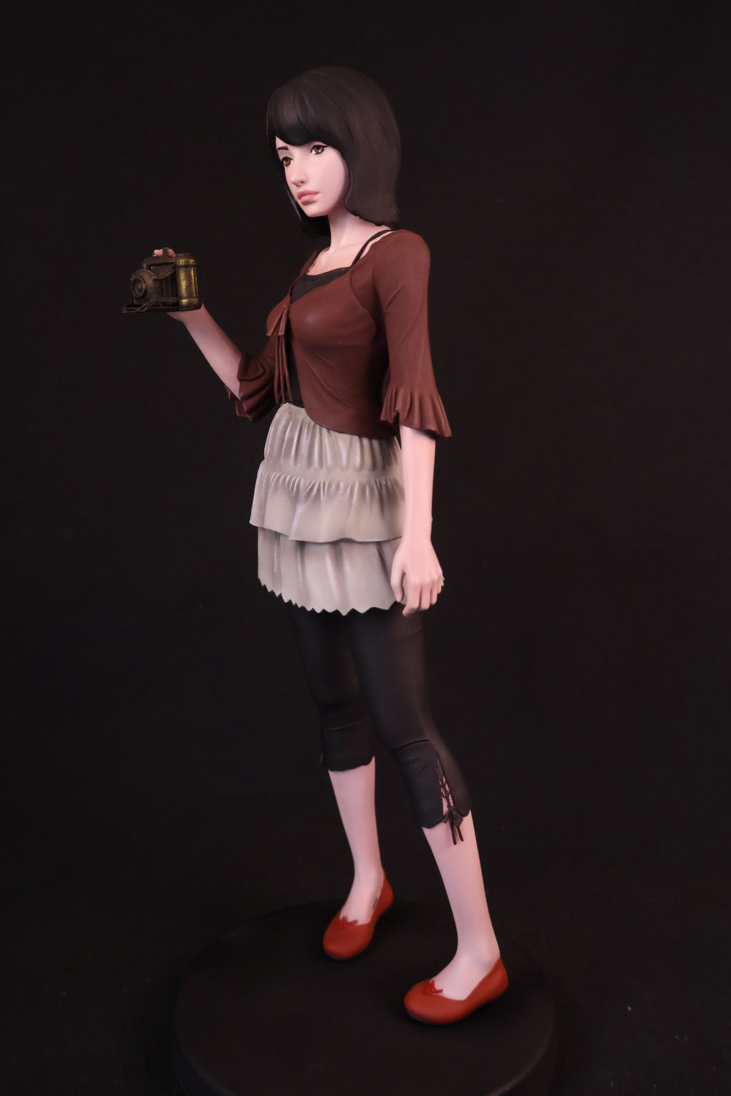 Spirit Camera Survivor Statue