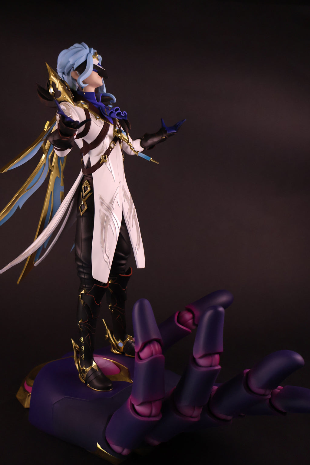 Dottore Statue