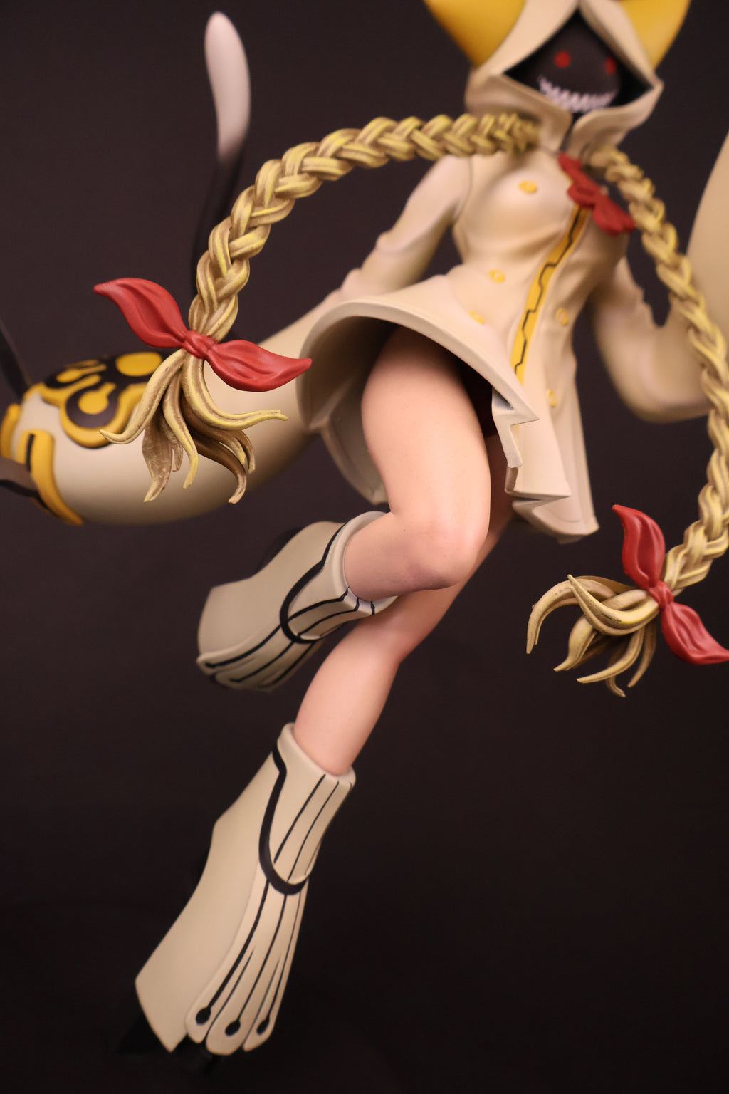 The Hooded Claw Statue