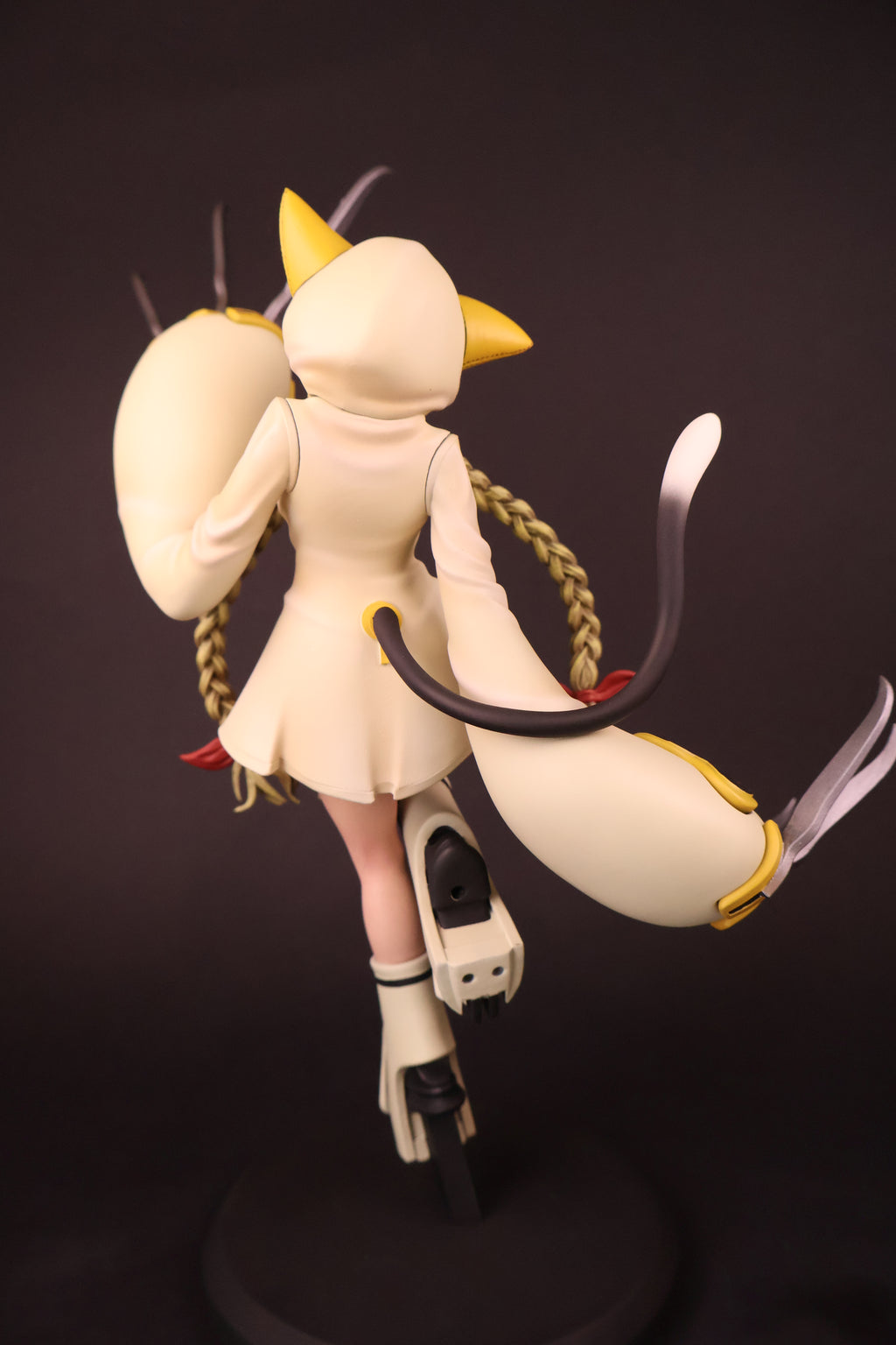 The Hooded Claw Statue