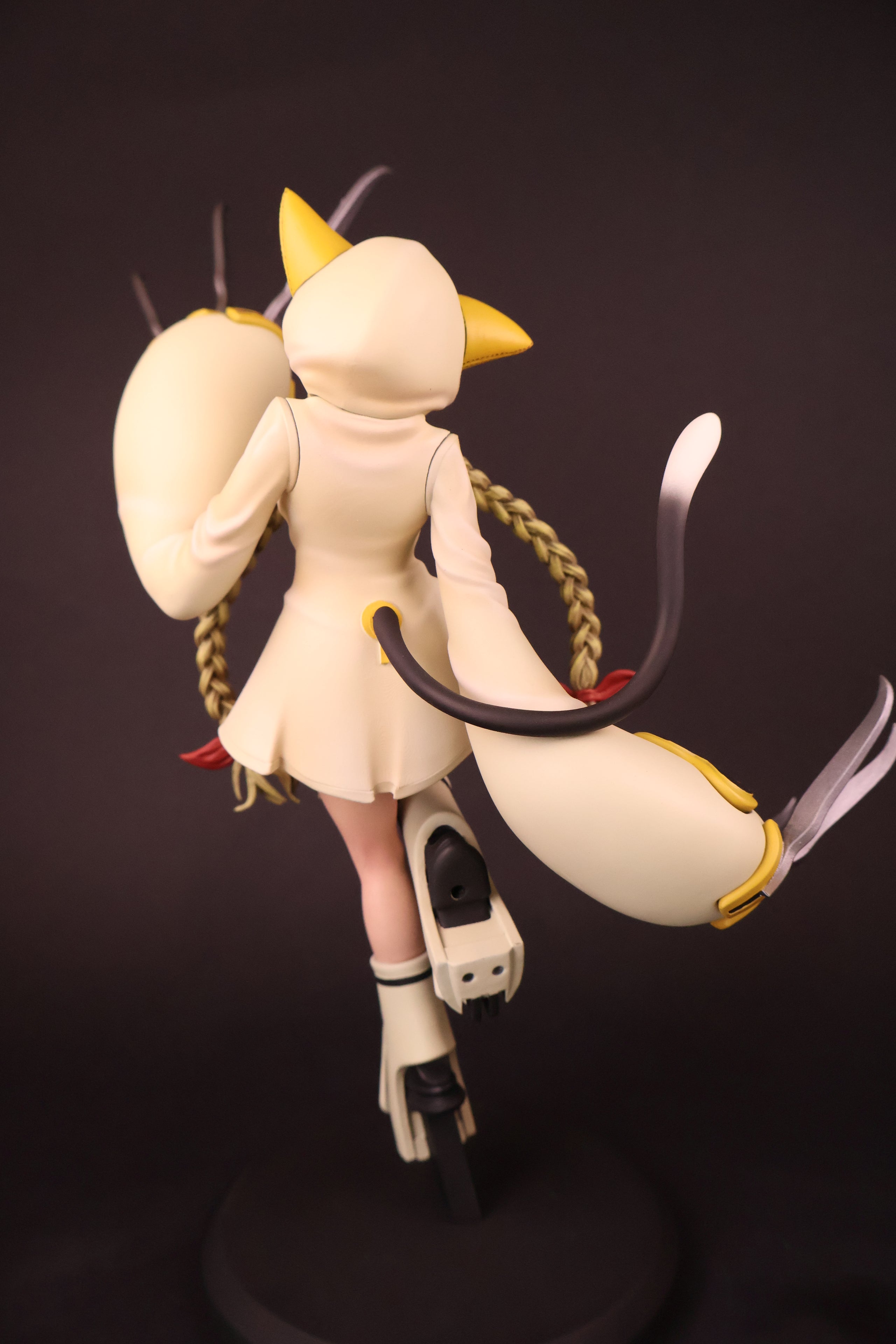 The Hooded Claw Statue