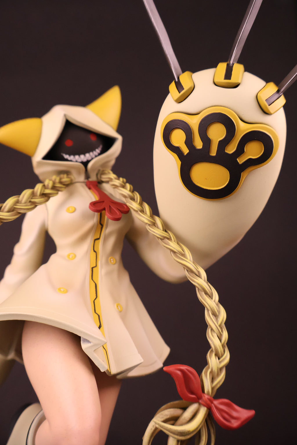 The Hooded Claw Statue