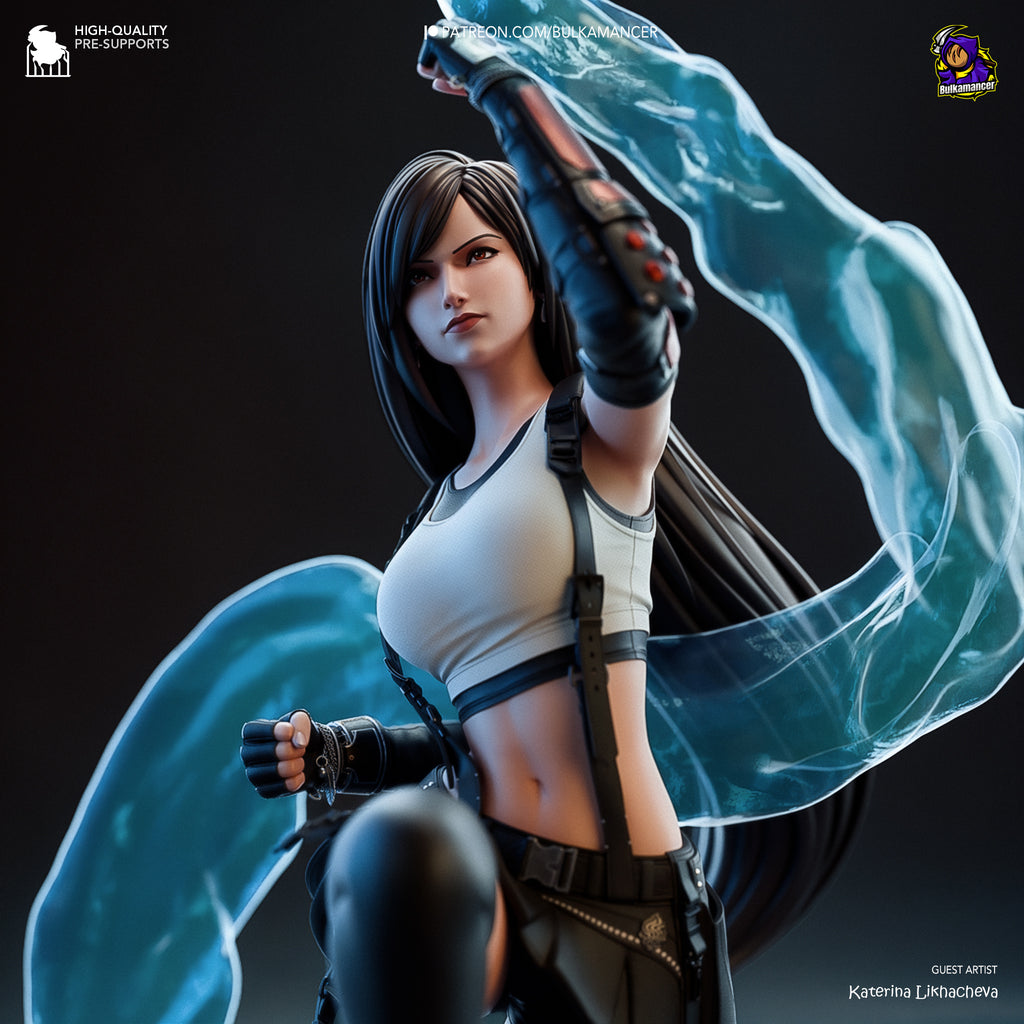Tifa Lockhart Statue
