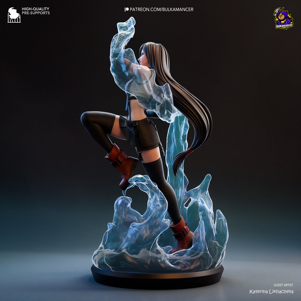 Tifa Lockhart Statue