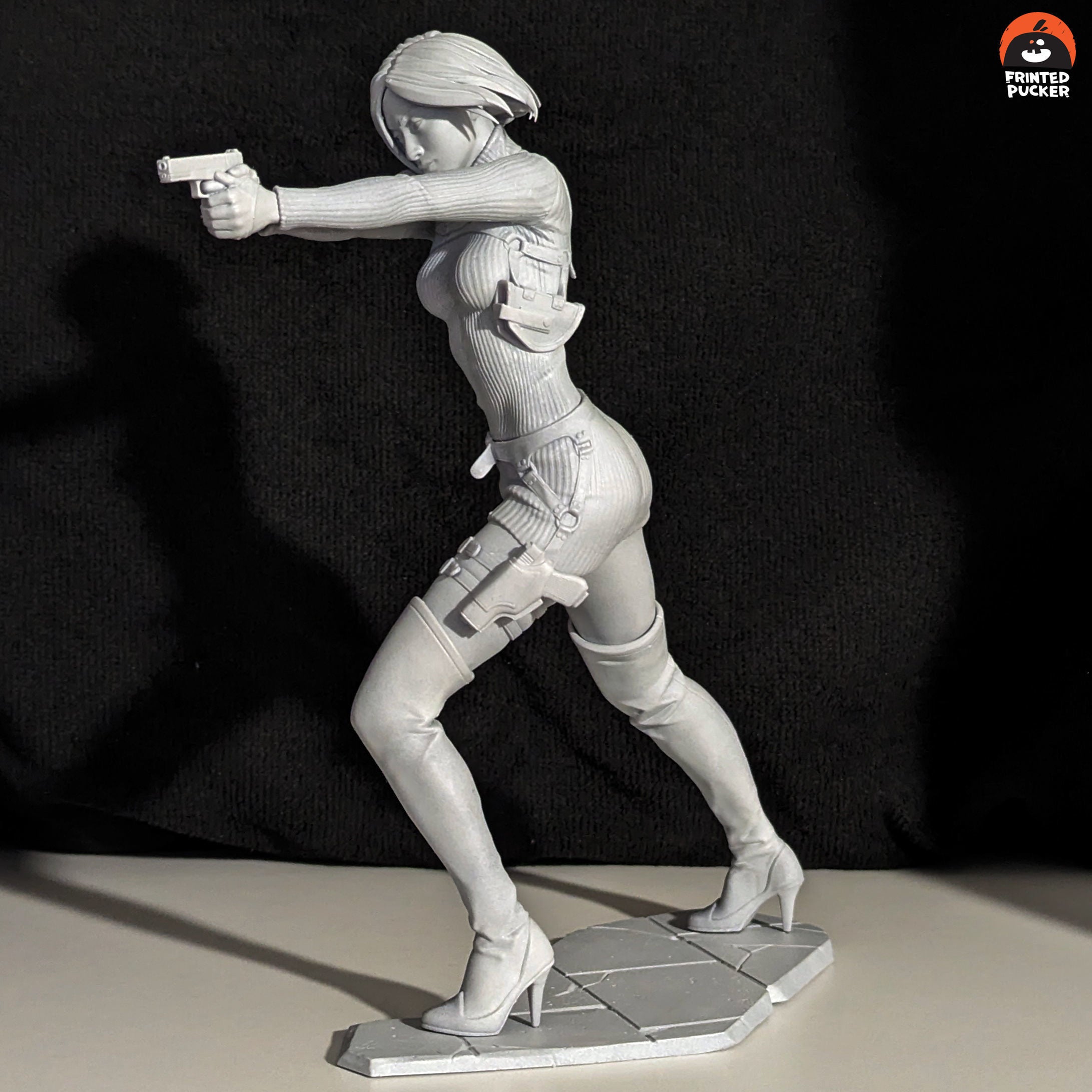 Ada Wong Statue