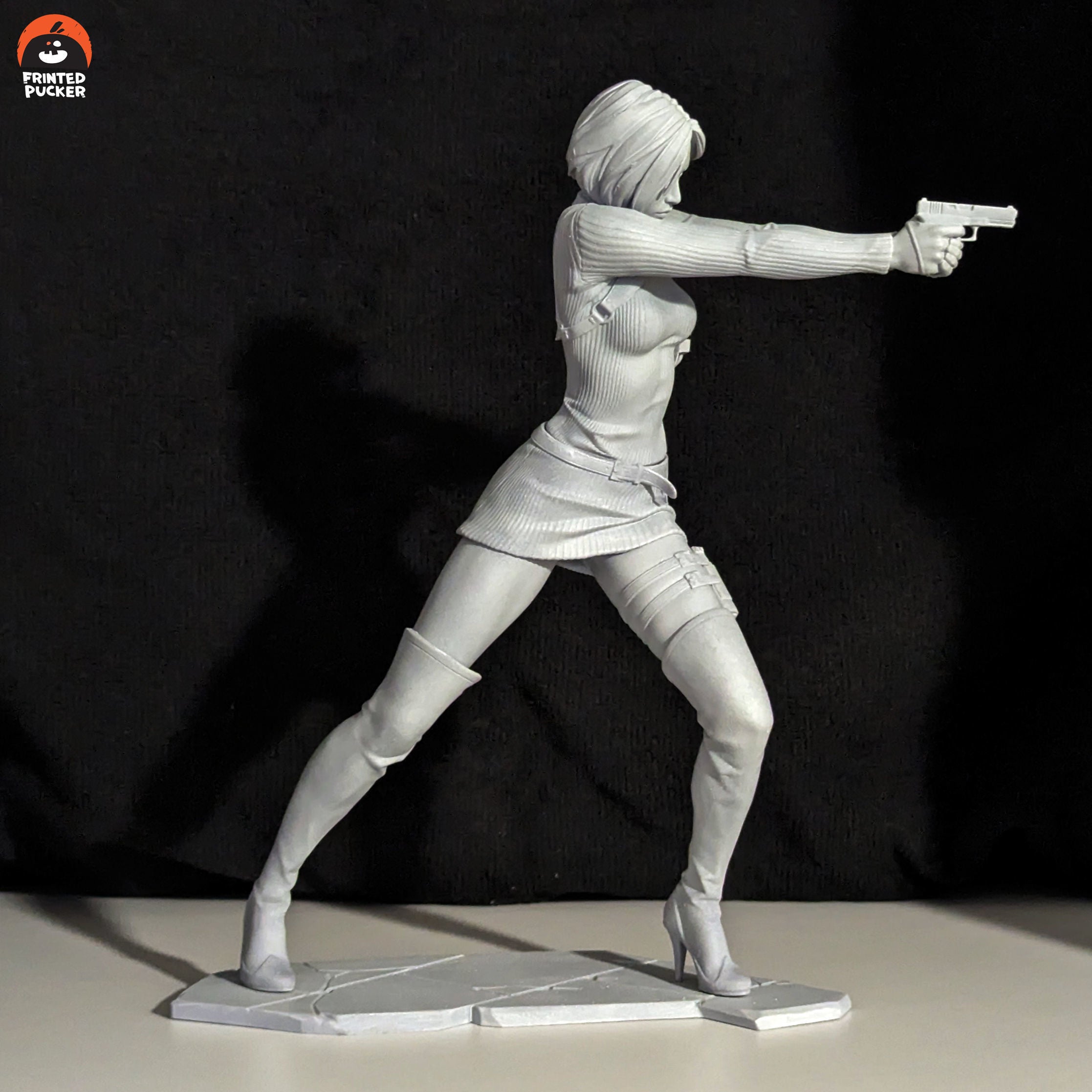 Ada Wong Statue