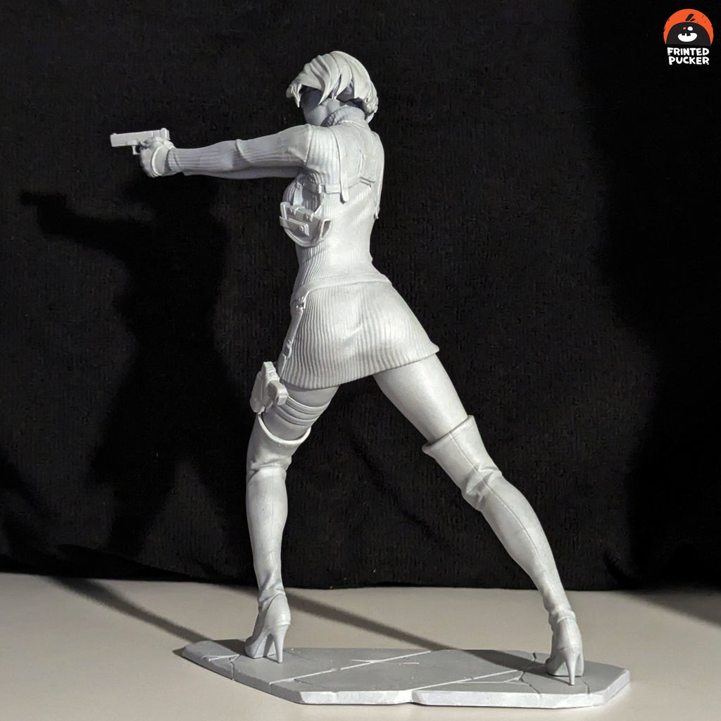 Ada Wong Statue