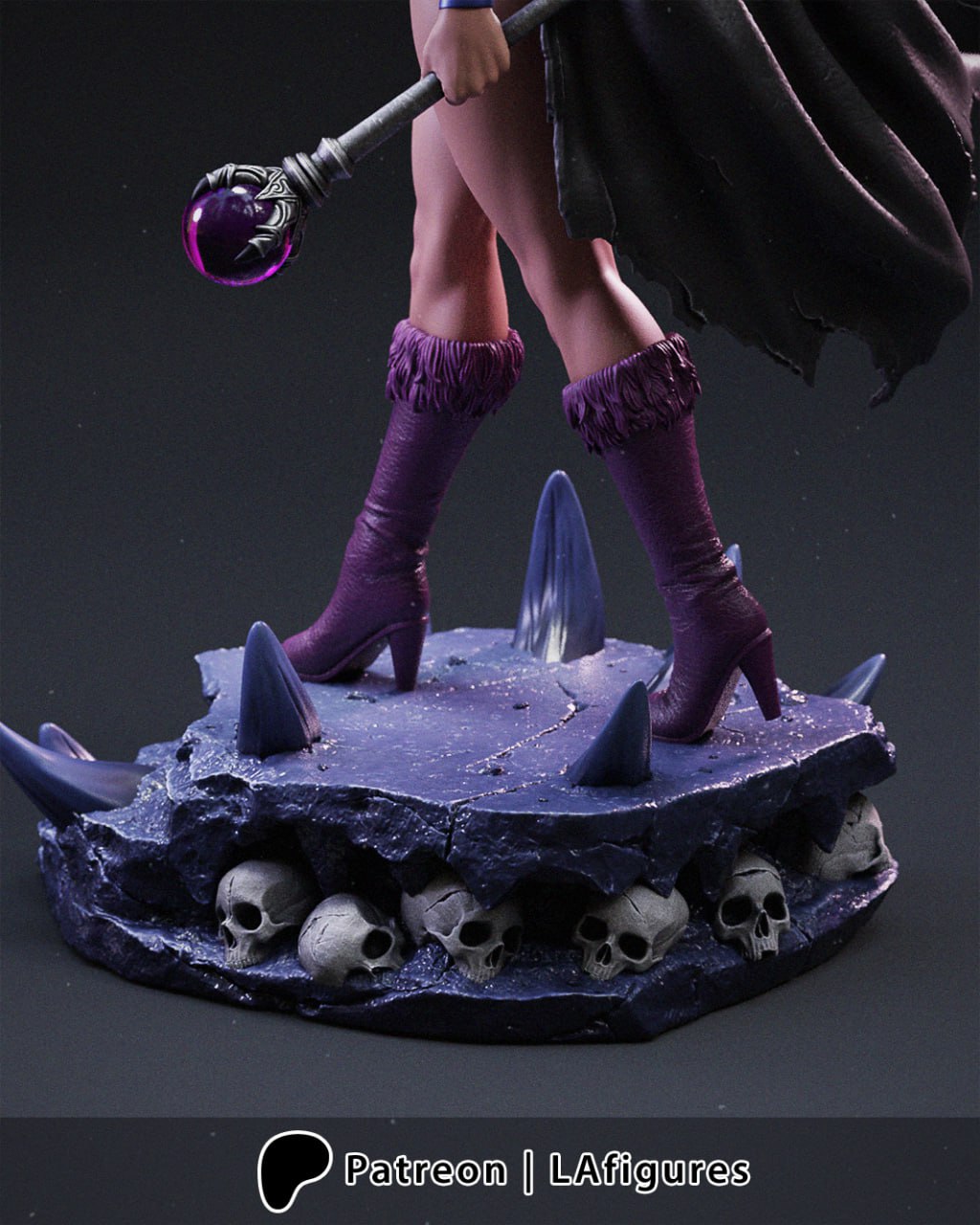 Evil-Lyn Statue
