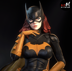 Batgirl Statue