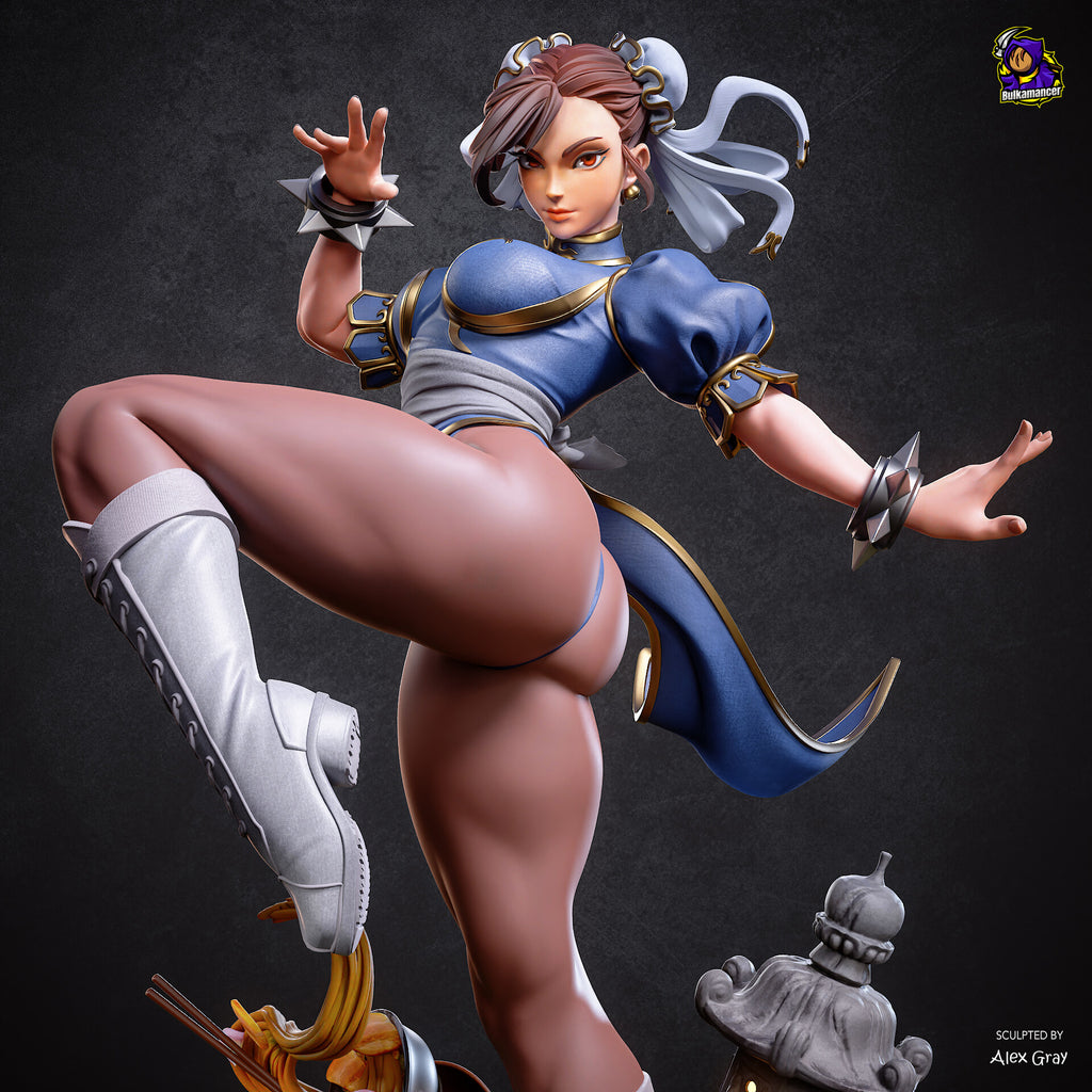 Chun-Li Statue