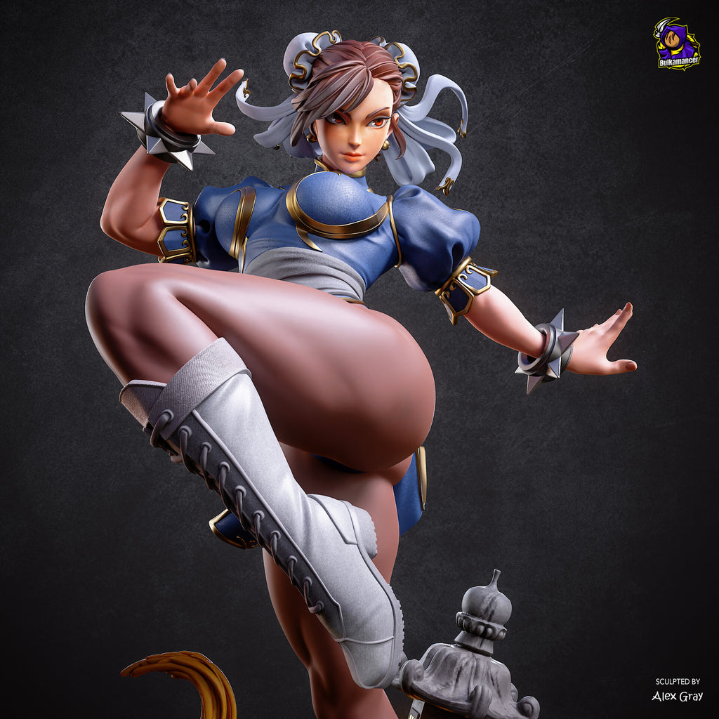 Chun-Li Statue