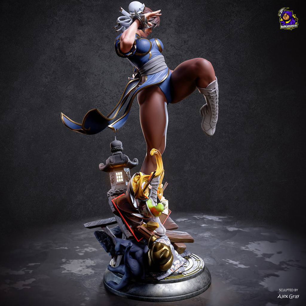 Chun-Li Statue