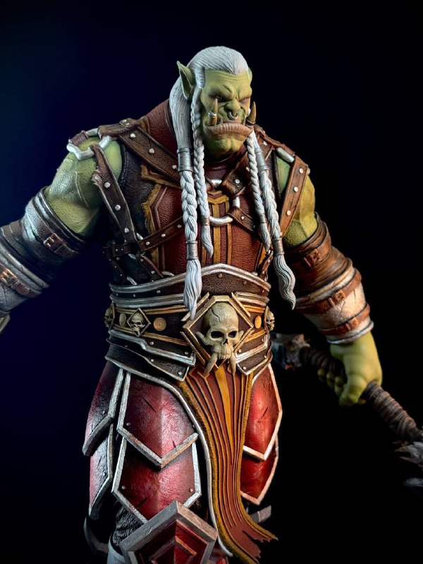 Varok Saurfang Statue