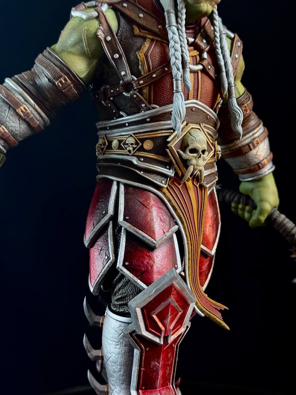 Varok Saurfang Statue
